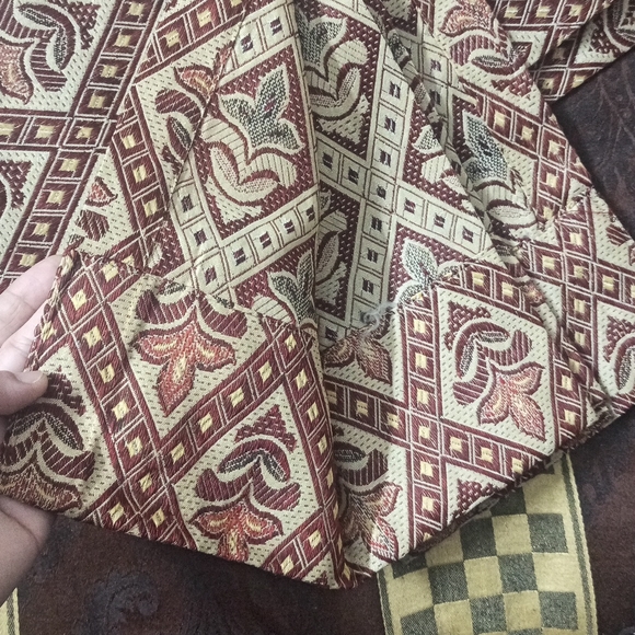 Curtains - Picture 5 of 5